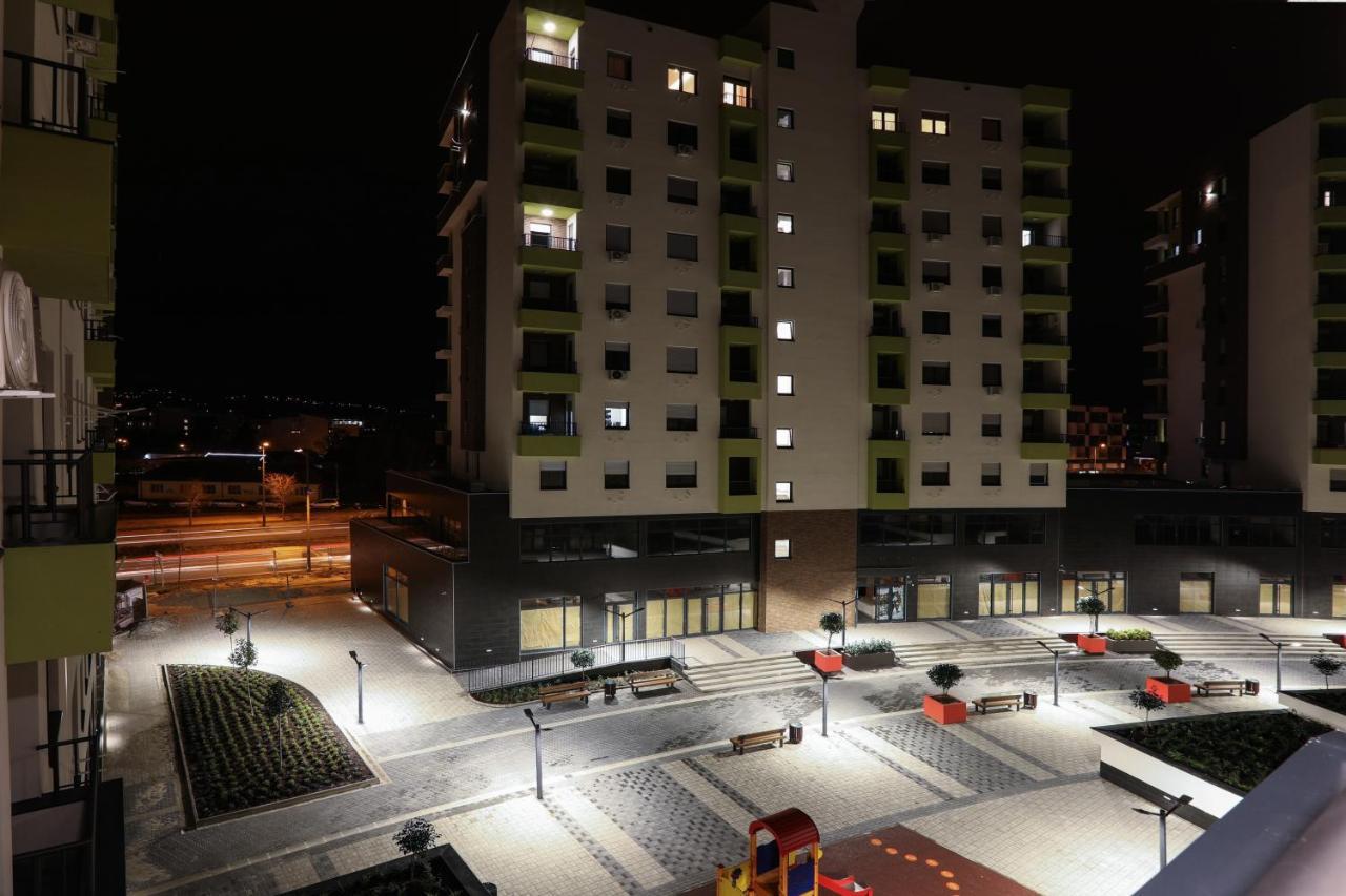 Apartment Promenada Avenija Novi Sad Exteriör bild