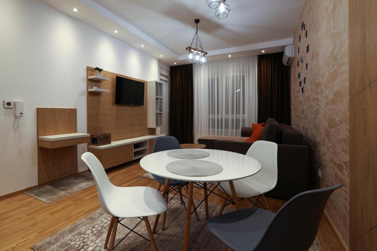 Apartment Promenada Avenija Novi Sad Exteriör bild
