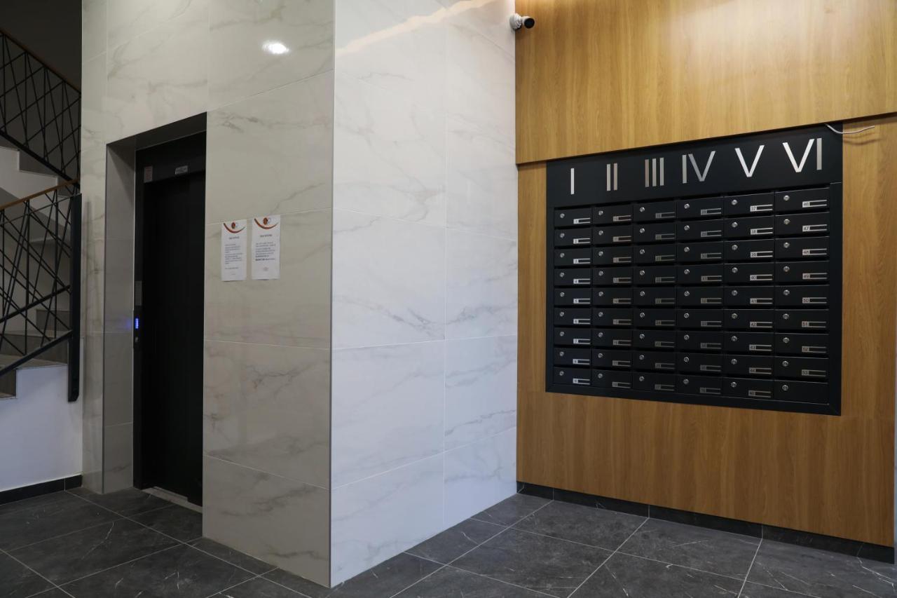 Apartment Promenada Avenija Novi Sad Exteriör bild