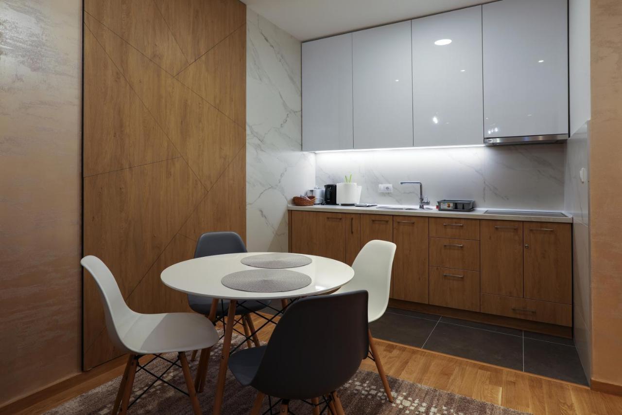 Apartment Promenada Avenija Novi Sad Exteriör bild